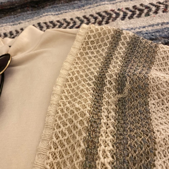 Striped Shawl - Picture 2 of 3